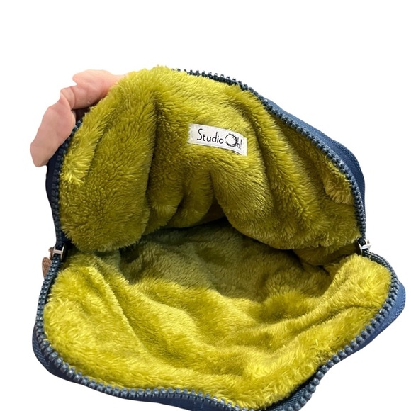 Studio oh! Floral tablet case bag sleeve plush - Picture 3 of 3